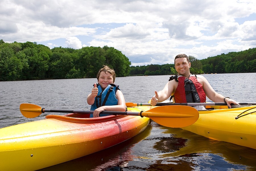 Fun outdoor activities like canoeing, flying foxes, campfires and more for families living with MS